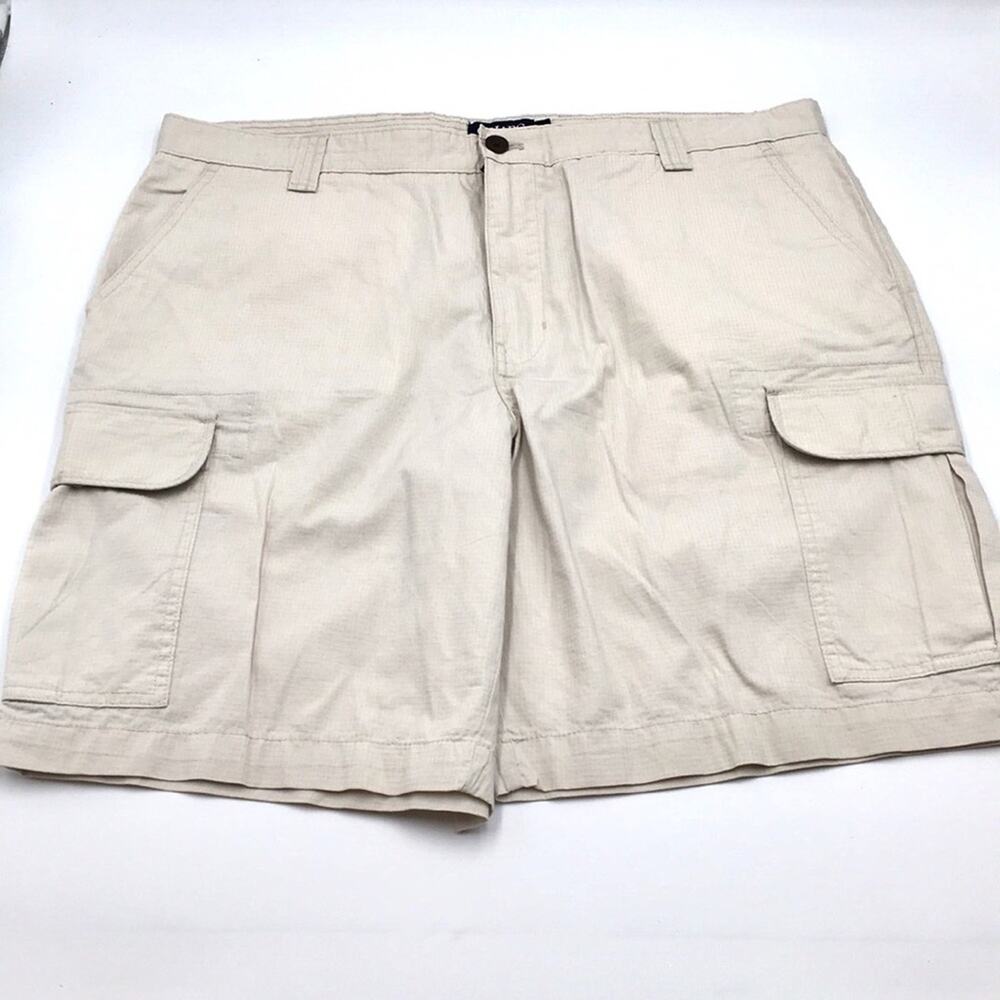 Chaps men’s cargo shorts Bermuda size 38 EUC